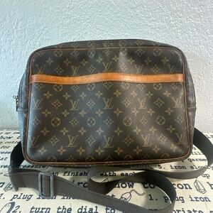 Louis Vuitton Monogram Reporter GM
